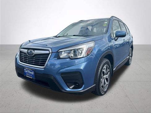 Used 2020 Subaru Forester Premium AWD/4WD image 2