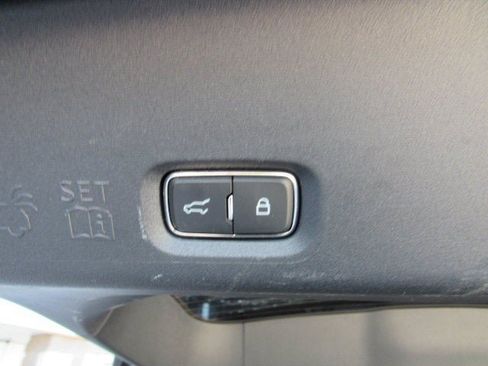 Used 2025 Ford Expedition Platinum AWD/4WD image 48