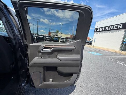 Used 2022 Chevrolet Silverado 1500 LT AWD/4WD image 18