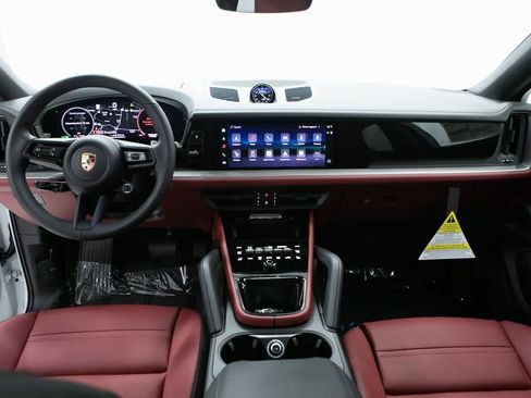 New 2026 Porsche Cayenne E-Hybrid image 13