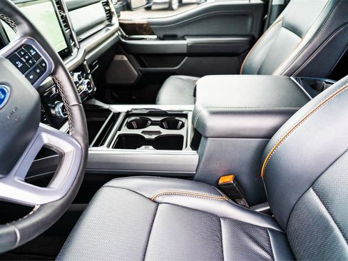 Used 2025 Ford F250 Lariat w/ Lariat Ultimate Package AWD/4WD image 8