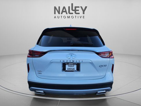 Certified 2025 INFINITI QX50 Luxe image 4