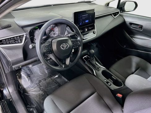 Certified 2025 Toyota Corolla LE FWD image 9