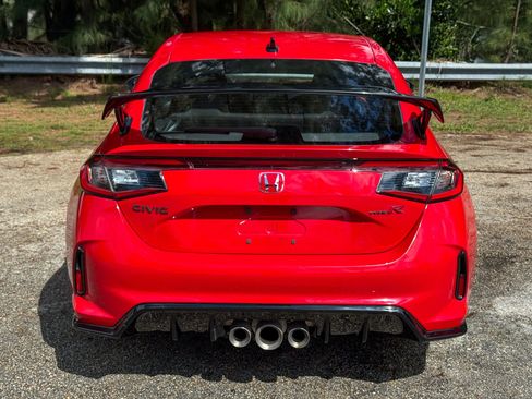 Used 2023 Honda Civic Type R image 5