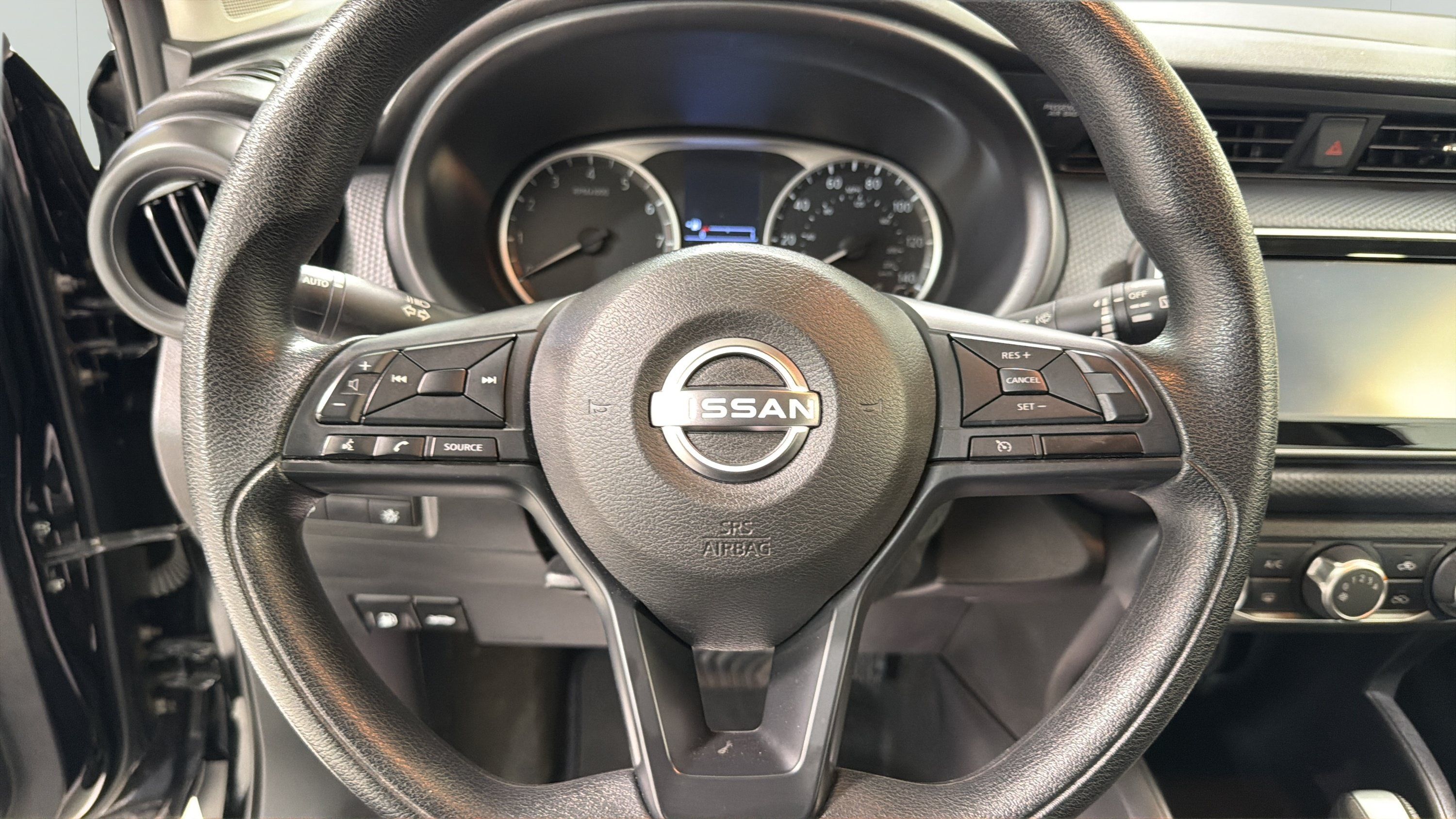 Used 2024 Nissan Kicks S FWD image 12