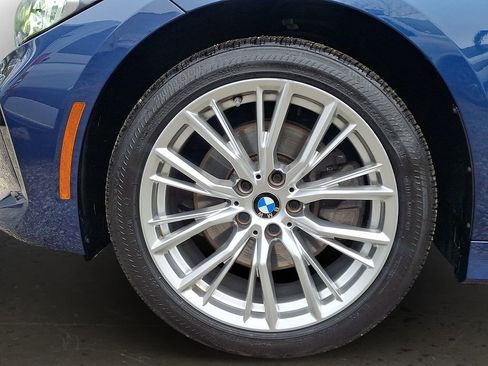 Used 2023 BMW 330i xDrive Sedan w/ Premium Package AWD/4WD image 9
