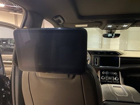 Used 2021 GMC Yukon XL Denali w/ Denali Premium Package AWD/4WD image 17