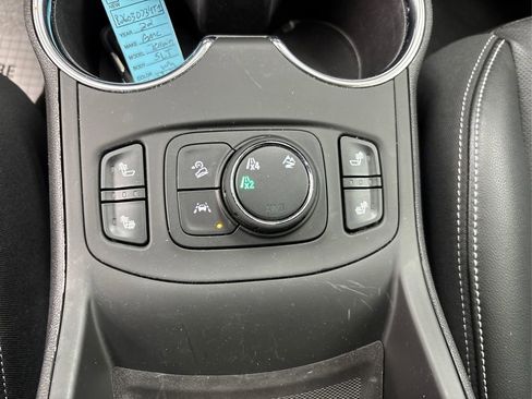 Used 2022 GMC Terrain SLT AWD/4WD image 35