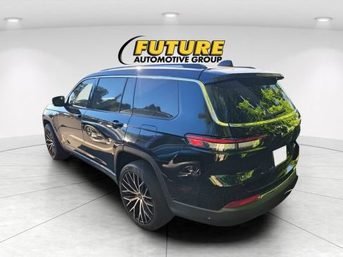 Used 2021 Jeep Grand Cherokee L Limited RWD image 4