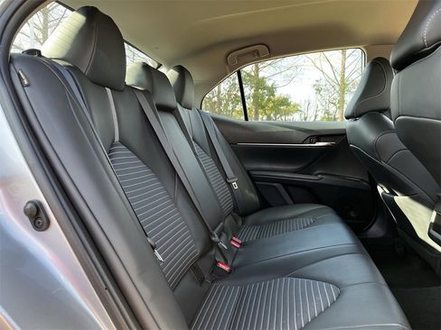 Used 2024 Toyota Camry SE image 26