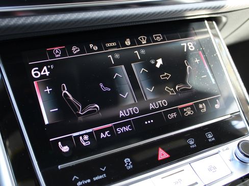 New 2026 Audi SQ8 Prestige image 27