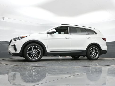 Used 2017 Hyundai Santa Fe AWD image 43