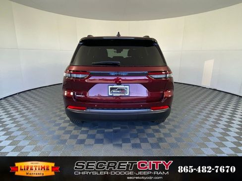 New 2026 Jeep Grand Cherokee Altitude image 6