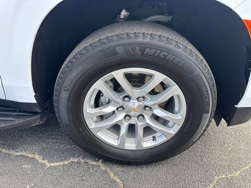 Used 2024 Chevrolet Tahoe LT image 13