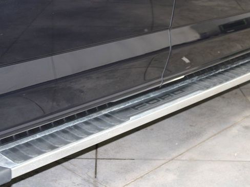 Used 2023 Ford F150 XLT w/ XTR Package image 11