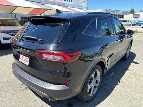 Used 2025 Ford Escape ST-Line FWD image 5