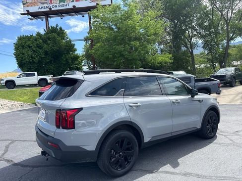 Used 2023 Kia Sorento S AWD/4WD image 3