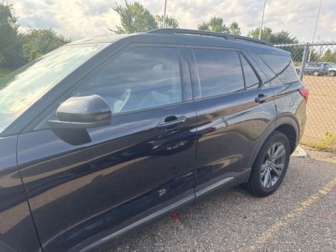 Used 2024 Ford Explorer XLT w/ Equipment Group 202A AWD/4WD image 22