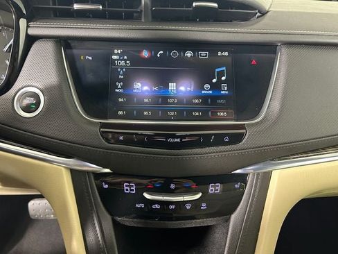 Used 2018 Cadillac XT5 AWD image 22