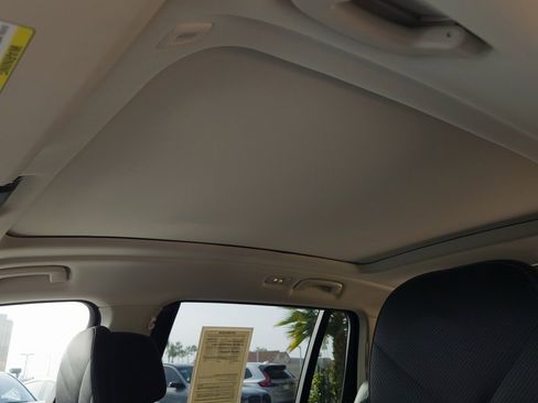 Used 2024 BMW X7 xDrive40i w/ Premium Package image 22