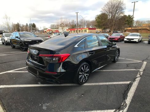 Certified 2024 Honda Civic EX image 12