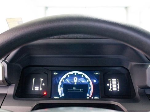 Used 2024 Toyota Tacoma SR image 13