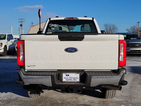 New 2026 Ford F250 XL w/ FX4 Off-Road Package image 5