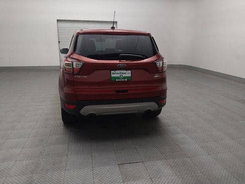 Used 2017 Ford Escape SE image 6