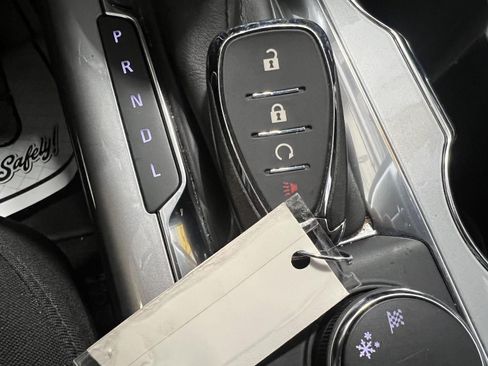 Used 2025 Chevrolet Blazer LT FWD image 29