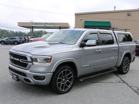 Used 2019 RAM 1500 Laramie AWD/4WD image 1