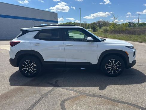Used 2023 Chevrolet TrailBlazer ACTIV w/ Sun and Liftgate Package AWD/4WD image 7