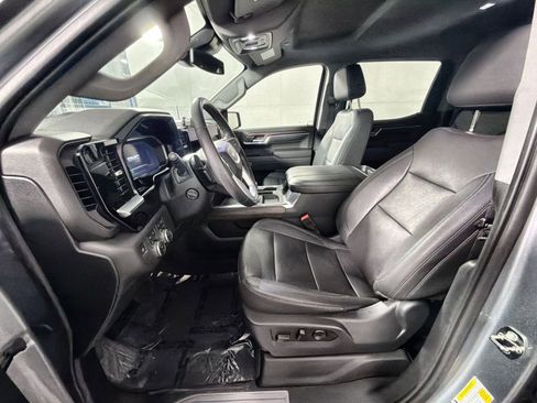 Used 2023 GMC Sierra 1500 SLT w/ SLT Convenience Package image 13