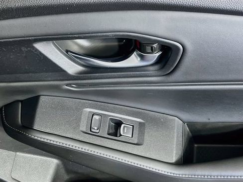 Used 2025 Honda Accord Sport image 32