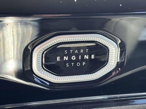 New 2026 Jeep Grand Cherokee Altitude AWD/4WD image 21
