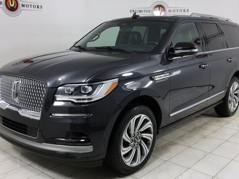 Used 2023 Lincoln Navigator Reserve AWD/4WD image 5