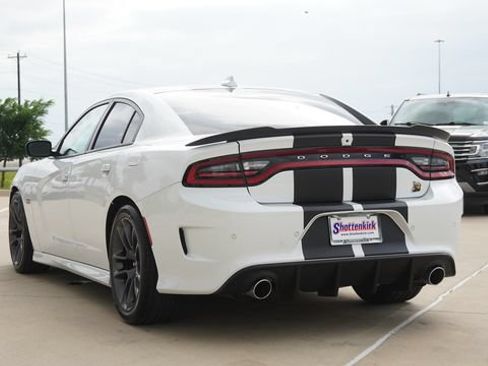 Certified 2023 Dodge Charger Scat Pack w/ Plus Group RWD image 7