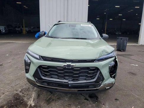 Used 2026 Chevrolet Trax ACTIV w/ Sunroof Package FWD image 5