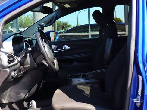 Used 2020 Chrysler Pacifica Touring w/ S Appearance Package FWD image 41