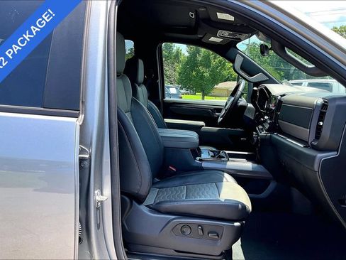Used 2025 Chevrolet Silverado 2500 ZR2 w/ Technology Package AWD/4WD image 7