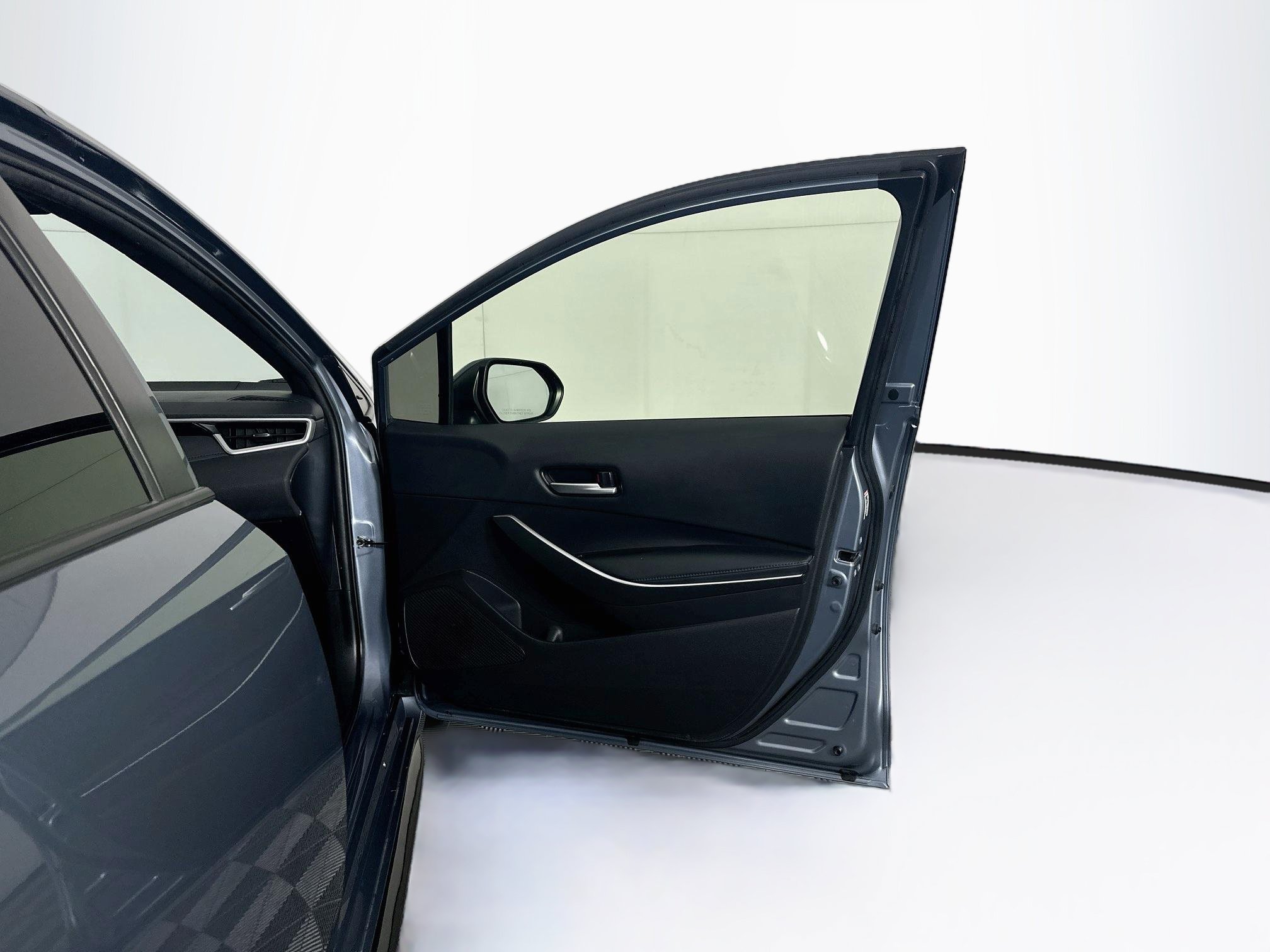 Used 2022 Toyota Corolla SE FWD image 31