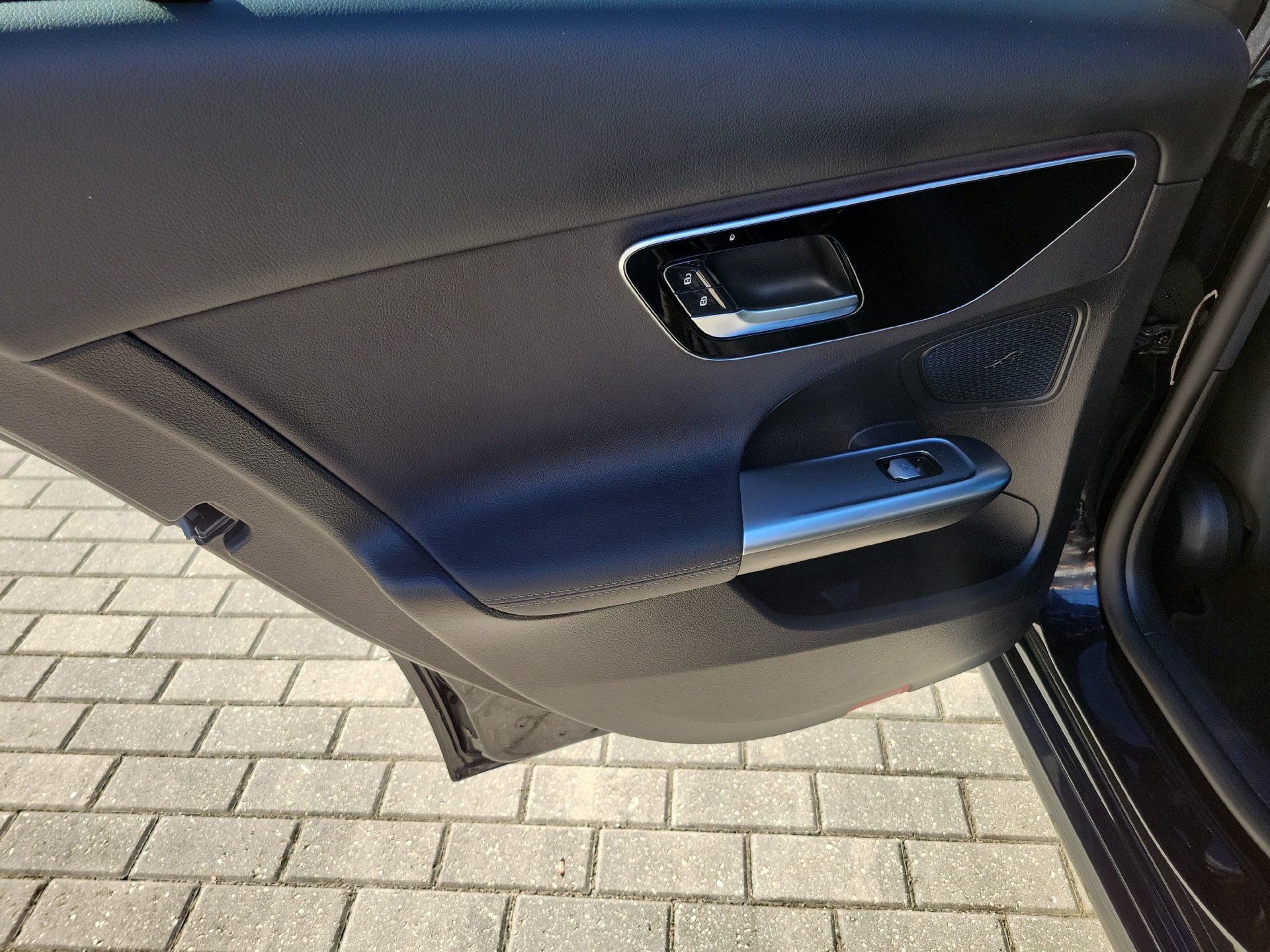 Used 2023 Mercedes-Benz C 300 Sedan image 13