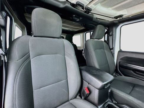 Used 2021 Jeep Wrangler Unlimited Sport AWD/4WD image 19