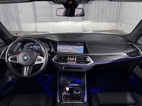 Used 2022 BMW X5 M w/ Executive Package AWD/4WD image 25