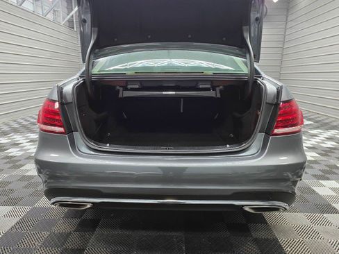 Used 2016 Mercedes-Benz E 350 Sedan image 38
