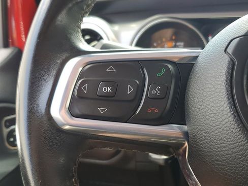 Used 2020 Jeep Wrangler Unlimited Sahara AWD/4WD image 25