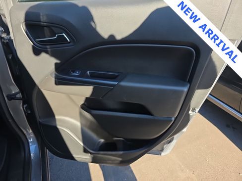 Used 2021 Chevrolet Colorado LT w/ Safety Package image 33