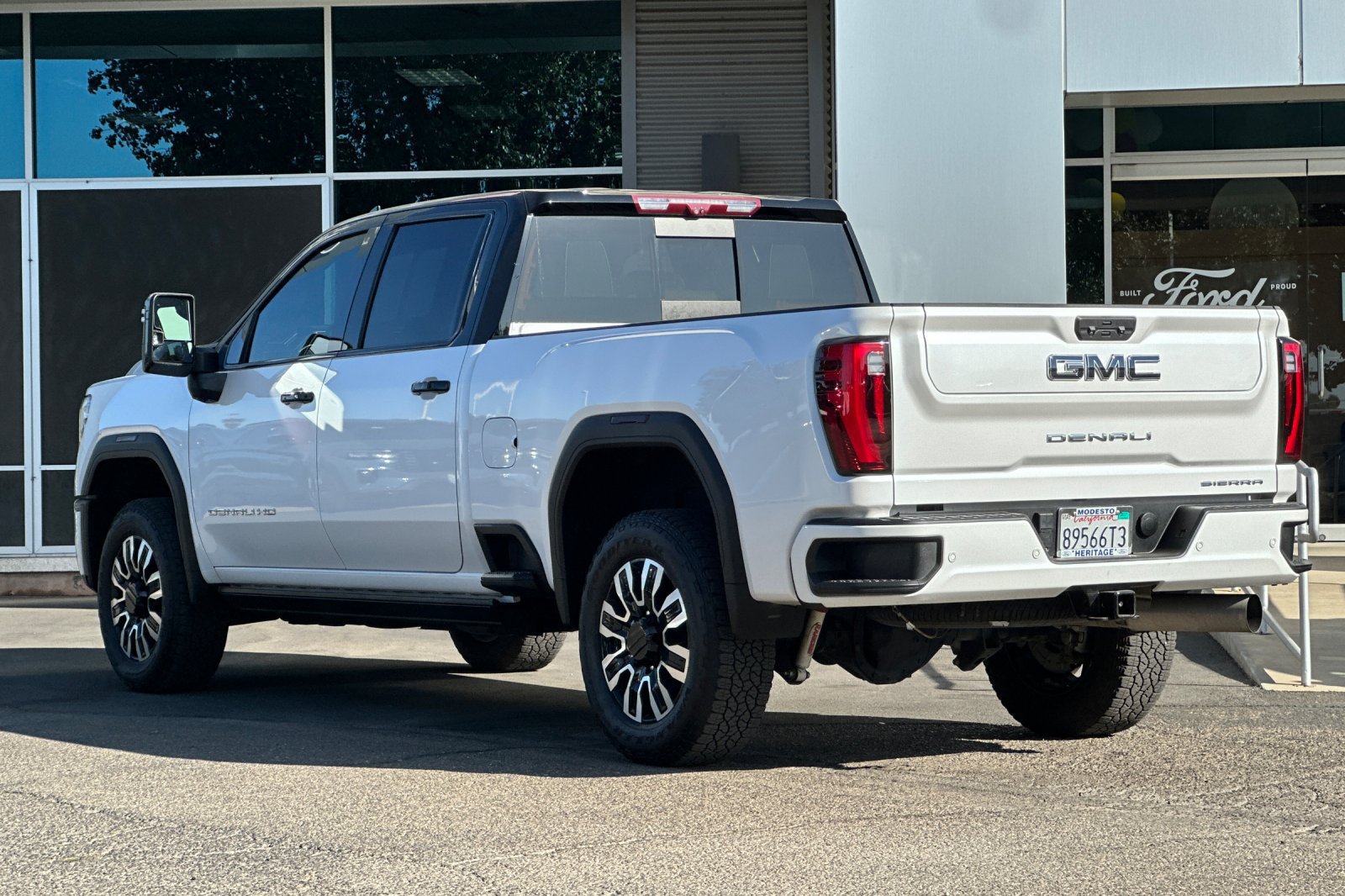 Used 2024 GMC Sierra 2500 Denali Ultimate AWD/4WD image 6