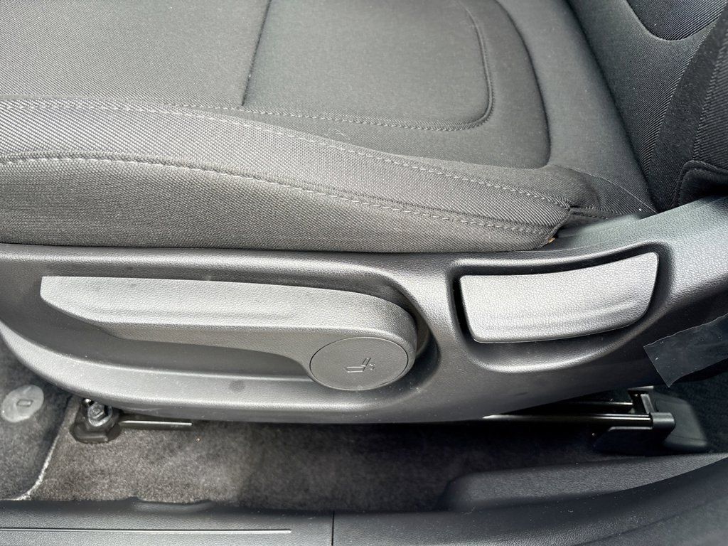 Certified 2025 Hyundai Tucson SE AWD/4WD image 14