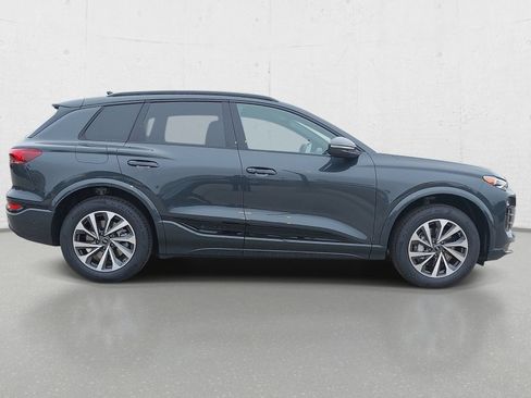 New 2027 Audi Q6 e-tron Premium AWD/4WD image 4