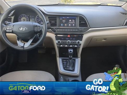 Used 2020 Hyundai Elantra SEL image 16